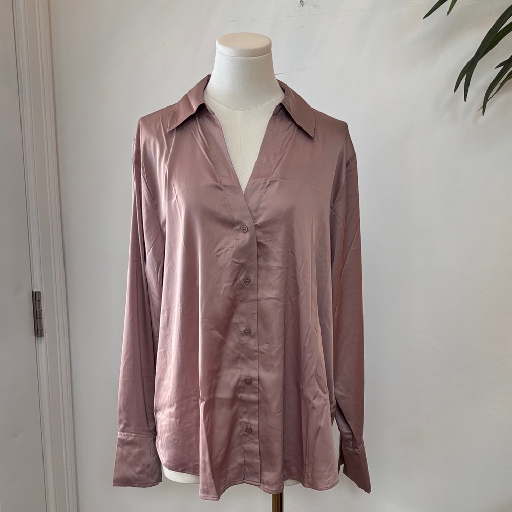 H&M NWT Silky Mauve Button-Up Blouse L - Picture 2 of 8